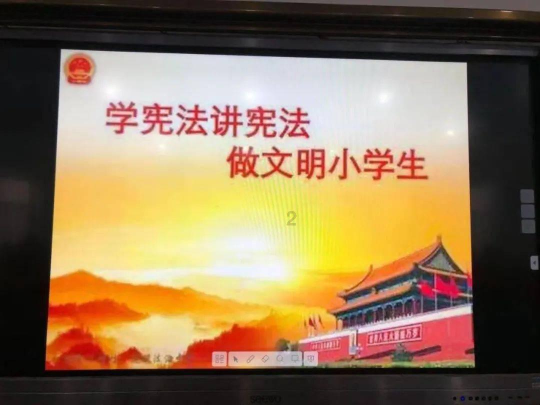 救援卡通熊仔